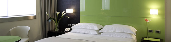 Green Room - THotel