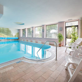 Hotel Bucaneve