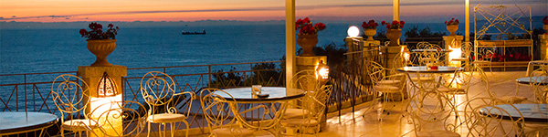 Restaurant by night - Caposperone Resort